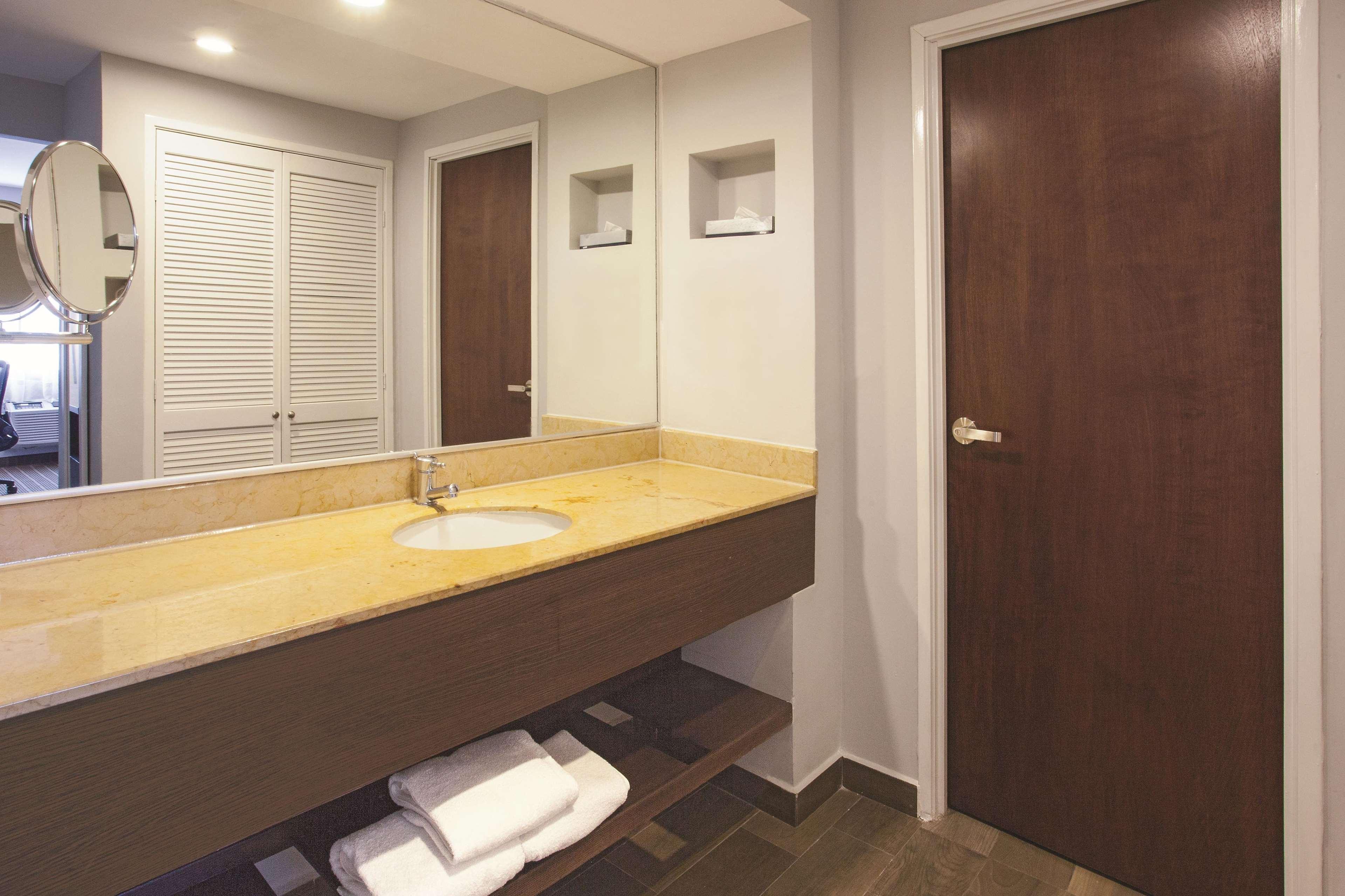 Chn Hotel Monterrey Centro, Trademark Collection By Wyndham מראה חיצוני תמונה